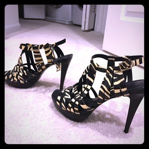 Diane von Ferstunberg strappy heels
